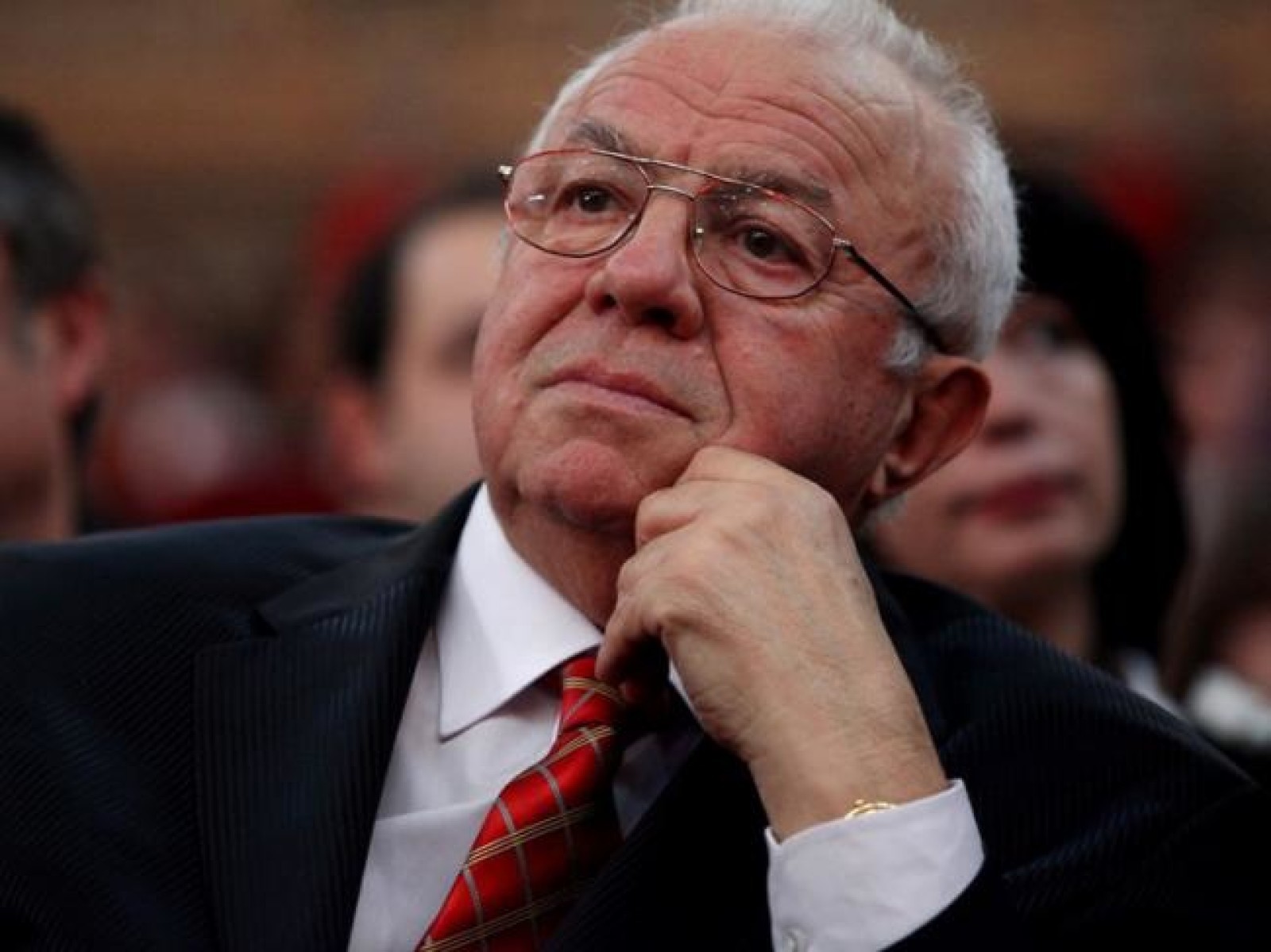 Alexandru Arșinel a murit. Care era dorința cea mai mare a actorului în urmă cu trei luni : ”Mi-e dor de aplauze!”