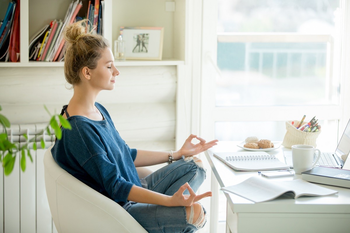 Trucuri la care să apelezi pentru o sesiune de meditație de succes